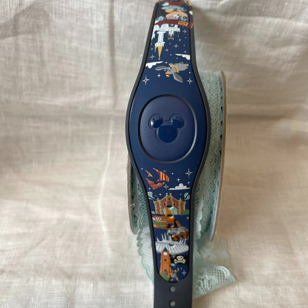 Limited Release “Park Life” Collection Magic Kingdom MagicBand (2019)
